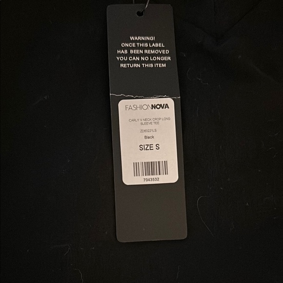 Fashion Nova Black Long Sleeve Crop Top - Picture 2 of 4